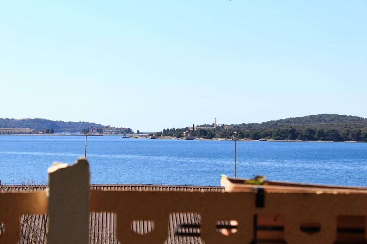 Apartman Maja Pula Bagian luar foto
